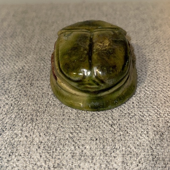 EGYPTIAN Heart Scarab, Green Glaze 3” - Picture 3 of 8